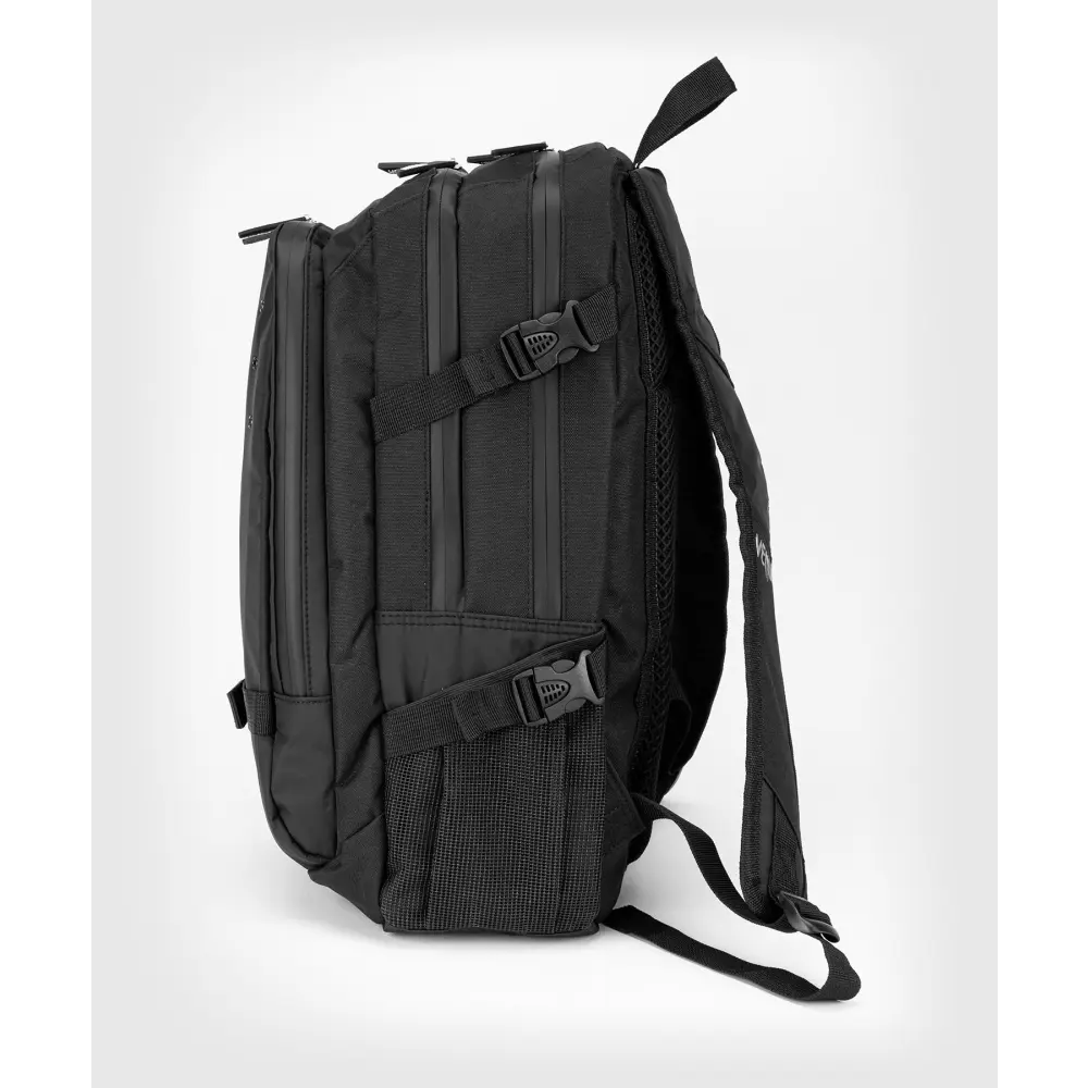 Venum Challenger Pro Evo Backpack - Black - 3 compartments
